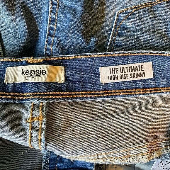 Kensie Women's Blue High Rise Skinny Lightly Distressed Jeans Size 8/29 - Picture 7 of 8